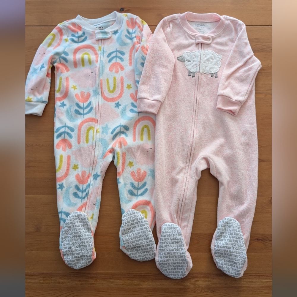 Bundle- 2 Fleece Carter's Footed Pajama Zip Onsies Rainbow Sheep